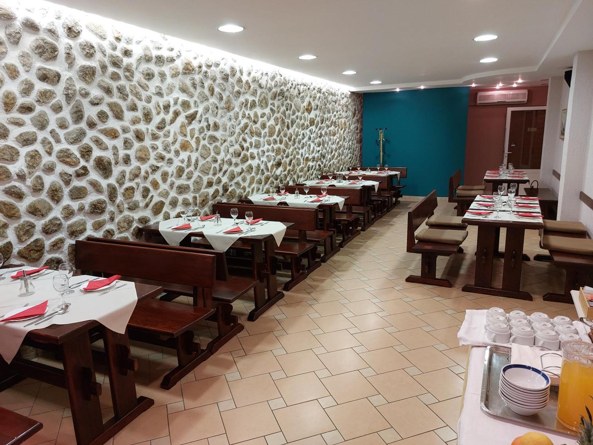 Bed And Breakfast Ivona Baška Voda Zewnętrze zdjęcie